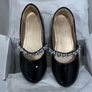 NWT Black patent leather Mary Jane’s by Dream Pairs size 11